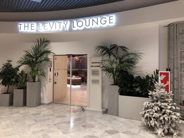 ニース コート ダジュール空港のthe Levity Lounge マイル人
