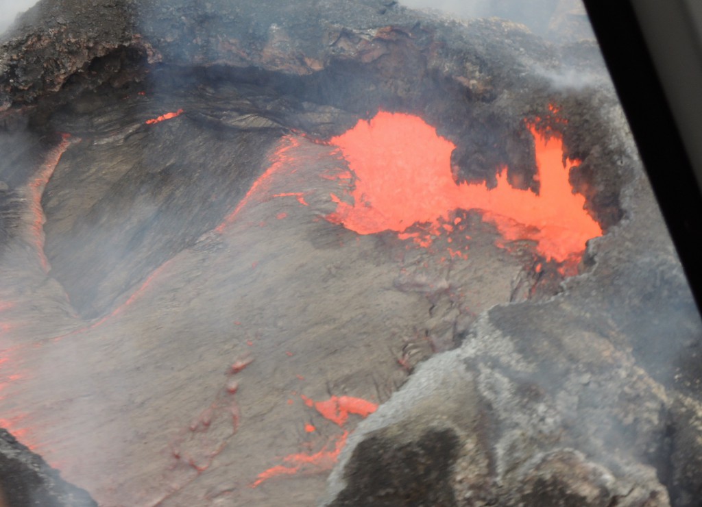 キラウエア火山の火口