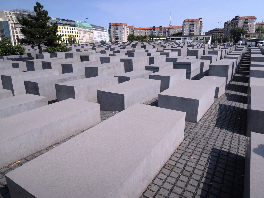 「ユダヤ人犠牲者記念館」